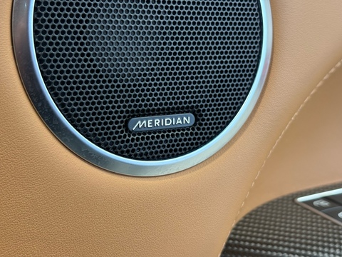 P575 V8 SVR Carbon Edition SUV 5.0 Automatic Petrol