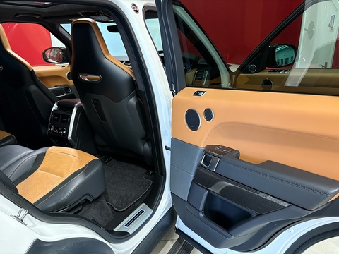 P575 V8 SVR Carbon Edition SUV 5.0 Automatic Petrol