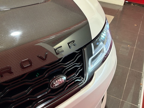 P575 V8 SVR Carbon Edition SUV 5.0 Automatic Petrol