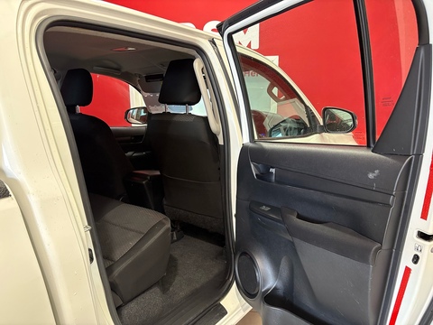 2.4 D-4D Active Pickup Double Cab 4dr Diesel Manual 4WD Euro 6 (3.5t) (150 ps)