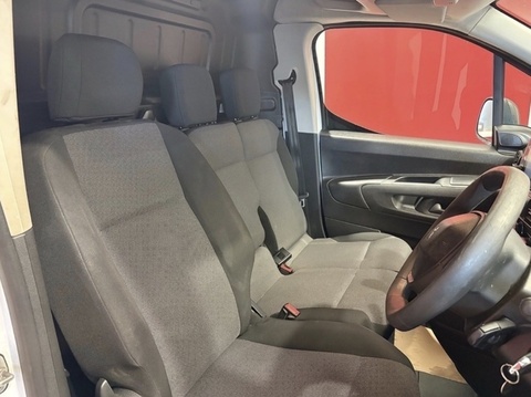 1.5 BlueHDi 1000 Professional Standard Panel Van 5dr Diesel Manual SWB Euro 6 (s/s) (100 bhp)
