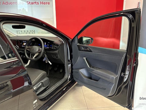 TSI Life Hatchback 1.0 Manual Petrol