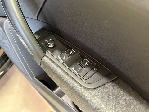 TFSI Sport Hatchback 1.0 Manual Petrol