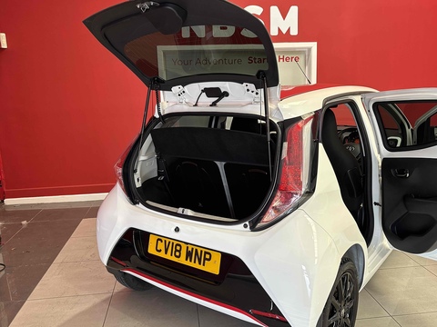 VVT-i x-press Hatchback 1.0 Manual Petrol