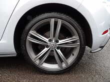 Volkswagen Golf TDI R-Line - U10021