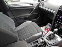 Volkswagen Golf TDI R-Line - U10021