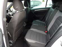 Volkswagen Golf TDI R-Line - U10021