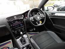 Volkswagen Golf TDI R-Line - U10021