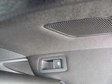 Volkswagen Golf TDI R-Line - U10021