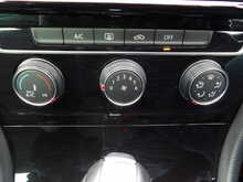Volkswagen Golf TDI R-Line - U10021