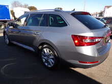 Skoda Superb TDI SE Technology - U10122