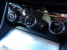Skoda Superb TDI SE Technology - U10122