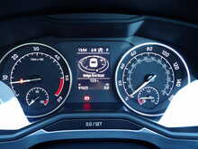 Skoda Superb TDI SE Technology - U10122