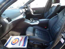 BMW 3 Series 330e M Sport - U10164