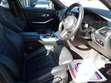 BMW 3 Series 330e M Sport - U10164