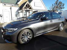 BMW 3 Series 330e M Sport - U10164
