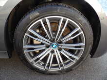 BMW 3 Series 330e M Sport - U10164