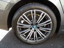 BMW 3 Series 330e M Sport - U10164