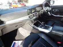 BMW 3 Series 330e M Sport - U10164