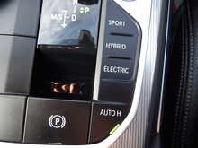 BMW 3 Series 330e M Sport - U10164
