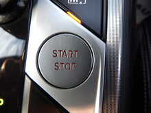 BMW 3 Series 330e M Sport - U10164