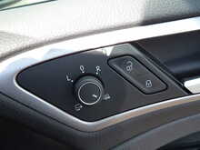 Volkswagen e-Golf e-Golf - U10197