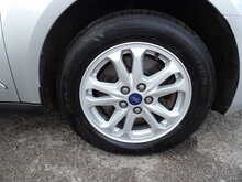 Ford Transit Connect 240 EcoBlue Limited - U10203