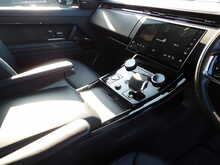 Land Rover Range Rover Sport D350 MHEV Autobiography - U10206