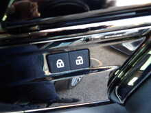 Land Rover Range Rover Sport D350 MHEV Autobiography - U10206