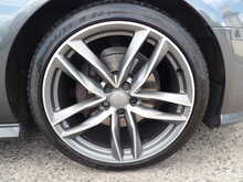 Audi A6 Saloon TDI ultra Black Edition - U10296