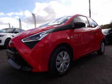 Toyota AYGO VVT-i x - U10304