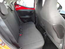 Toyota AYGO VVT-i x - U10304
