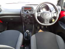 Toyota AYGO VVT-i x - U10304
