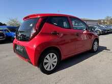 Toyota AYGO VVT-i x - U10304