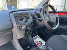 Toyota AYGO VVT-i x - U10304