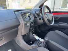 Toyota AYGO VVT-i x - U10304