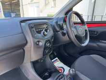 Toyota AYGO VVT-i x - U10304