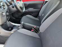 Toyota AYGO VVT-i x - U10304