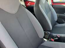 Toyota AYGO VVT-i x - U10304