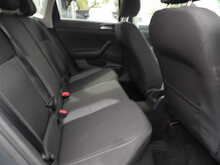 Volkswagen Polo TSI Active - U10315