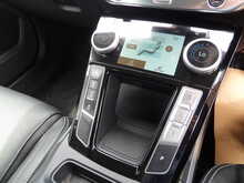 Jaguar I-PACE 400 SE - U10323