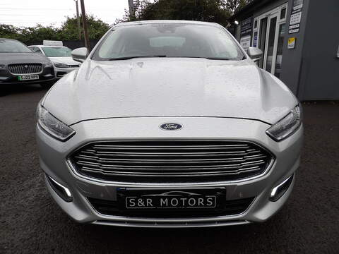2.0 TDCi Titanium Hatchback 5dr Diesel Powershift Euro 6 (s/s) (180 ps)