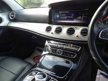 Mercedes-Benz E Class E220d SE - U10394
