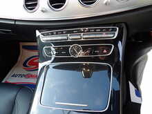 Mercedes-Benz E Class E220d SE - U10394