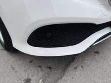 Mercedes-Benz E Class E220d SE - U10394