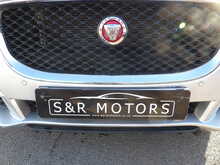 Jaguar XE i Prestige - U10424