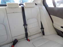 Jaguar XE i Prestige - U10424