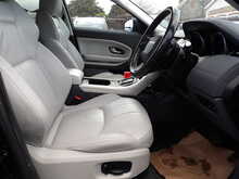 Land Rover Range Rover Evoque TD4 SE - U10427