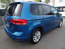 Volkswagen Touran TDI SE Family - U10430