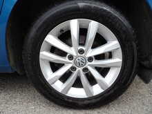 Volkswagen Touran TDI SE Family - U10430